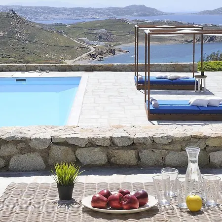 Chloe Fanari (Mykonos)